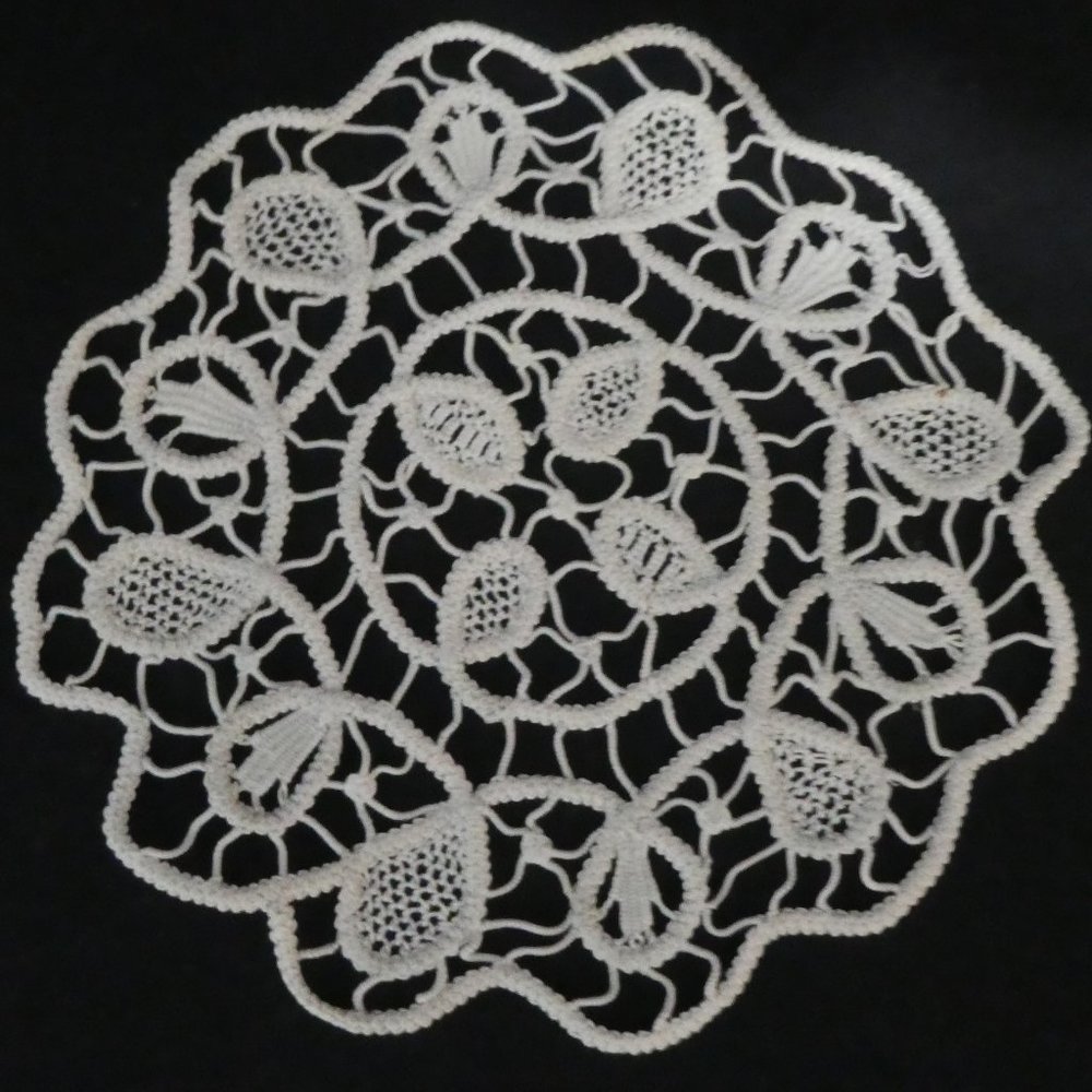 Stunning old fashioned crochet doily